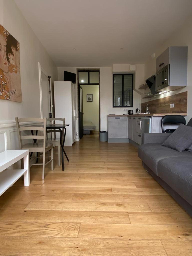 Lyon Standing Historic City Apartment Buitenkant foto