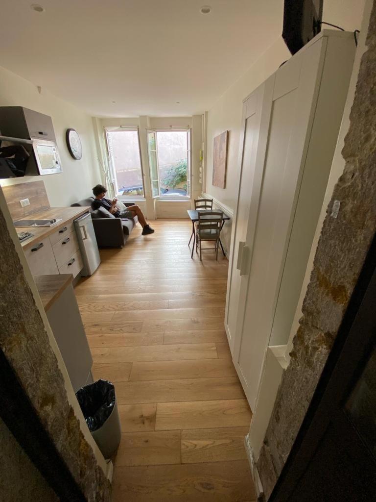 Lyon Standing Historic City Apartment Buitenkant foto